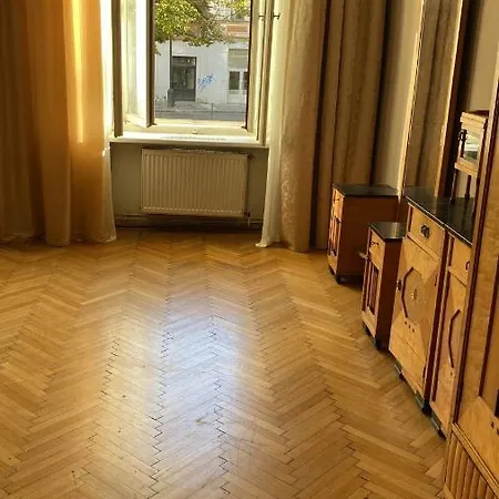 1 Parkplatz Kostenlos * Prag
